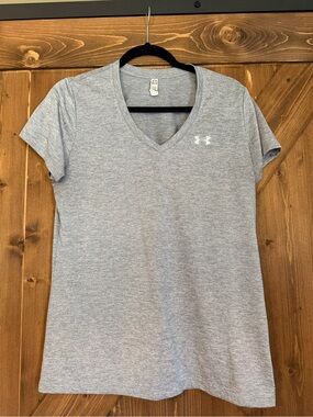 Under Armour Women's Light Heather Gray V-Neck Performance Tee